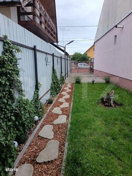 Casă cu 3 camere decomandat cu Teren 159 Mp în Unirii