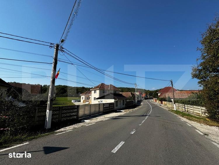 Casă cu 5 camere cu Teren 4079 Mp în Stremț