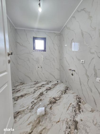 Casă cu 4 camere cu Teren 650 Mp în Central