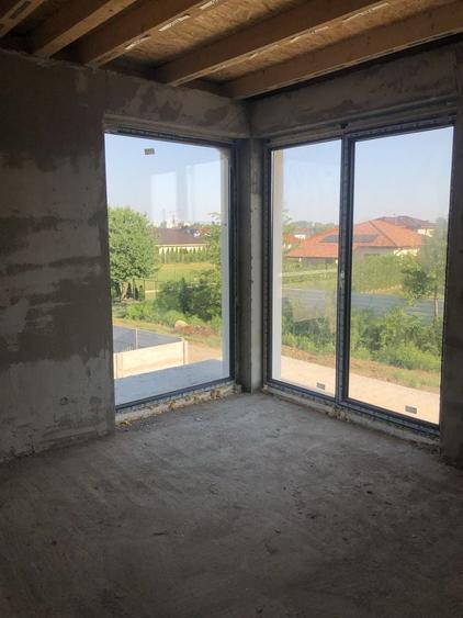 Casă cu 4 camere în Nord