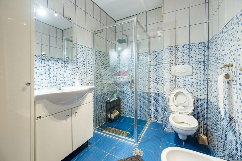 Casă individuală cu 4 camere cu Teren 700 Mp în Dârste