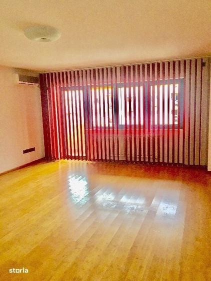 Spațiu comercial, de 67 mp, în Mărășești