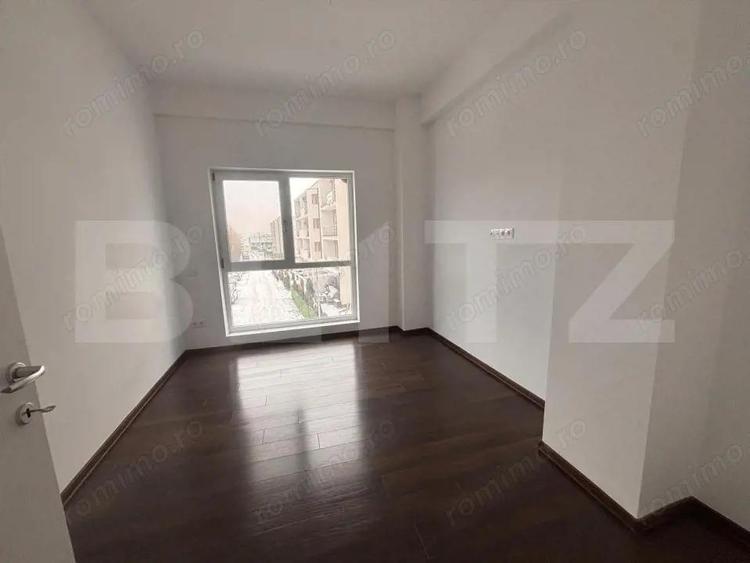 Apartament cu 3 camere decomandat în Viforâta