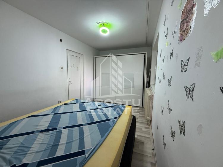 Apartament cu 2 camere semidecomandat, mobilat în Șagului