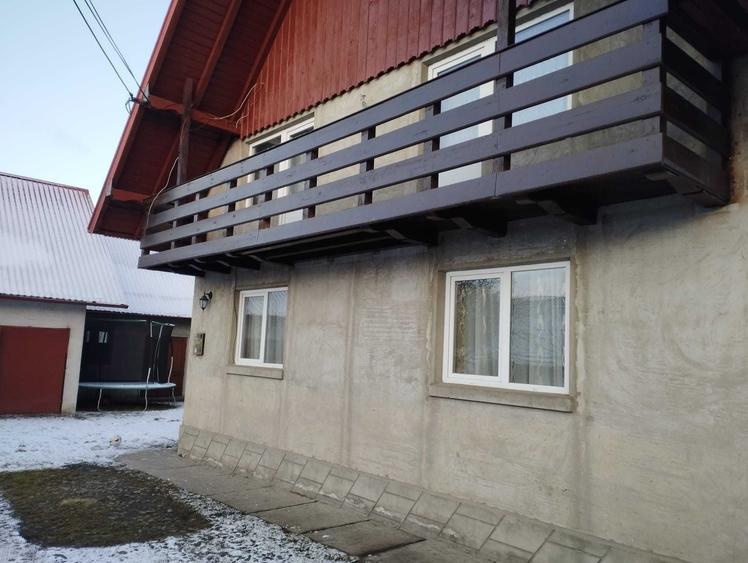 Casă cu 4 camere cu Teren 12 Mp în Central