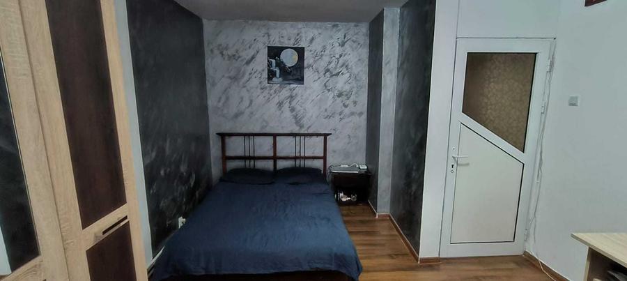 Apartament cu 2 camere decomandat în Nicolina