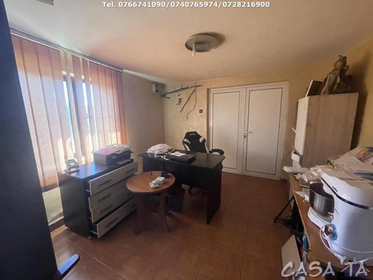 Casă individuală cu 6 camere cu Garaj în Drăguțești