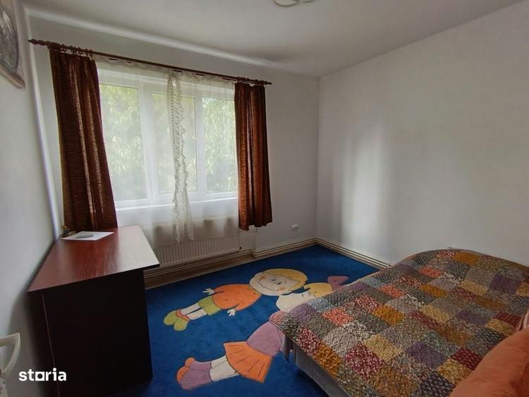 Apartament cu 4 camere în Săsar