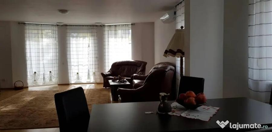 Casă cu 6 camere cu Teren 329 Mp în Trei Stejari