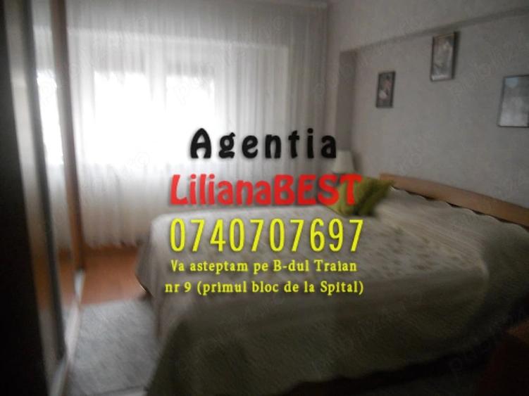 Apartament cu 4 camere decomandat în Central