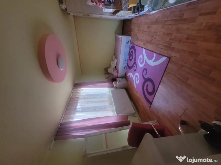Casă cu 5 camere în Exterior Vest