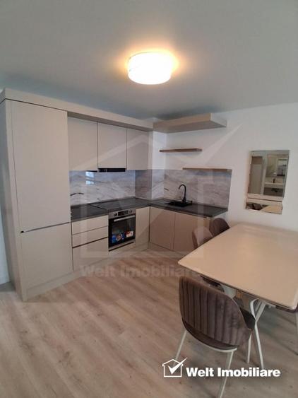 Apartament cu 3 camere semidecomandat, mobilat în Zorilor