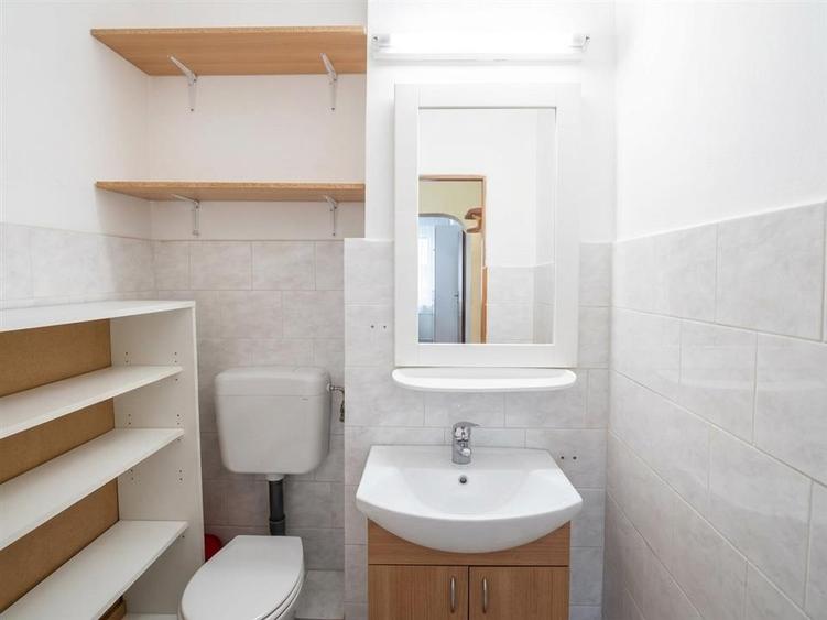 Apartament cu 3 camere decomandat în Centru Civic