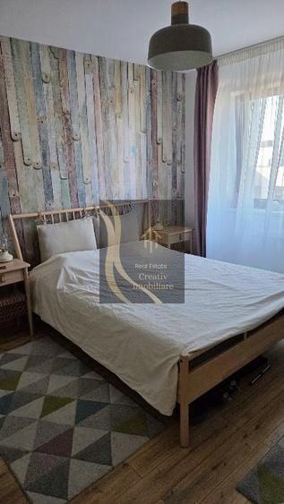 Apartament cu 4 camere decomandat în Tineretului