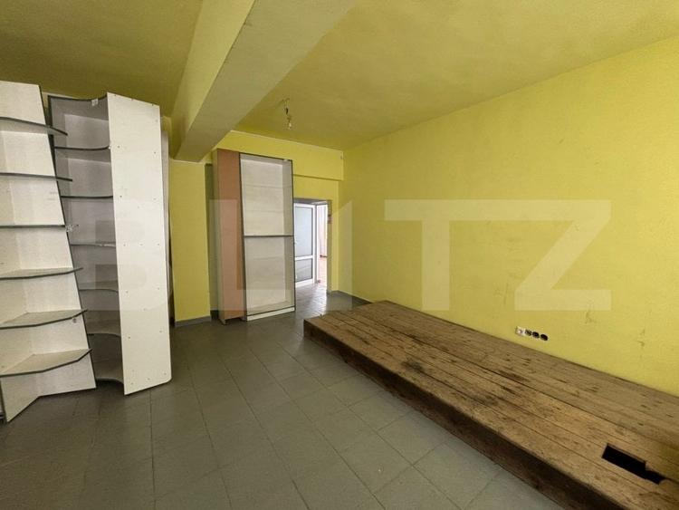 Spațiu comercial, de 330 mp, în Exterior Sud