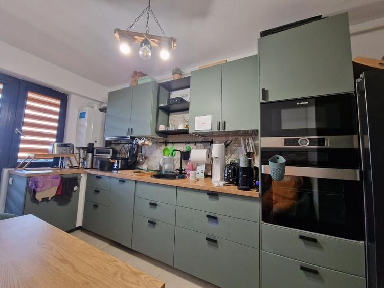 Apartament cu 3 camere decomandat, mobilat în Prelungirea Ghencea