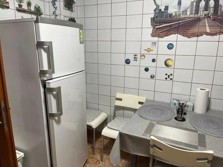 Apartament cu 2 camere semidecomandat în Colentina