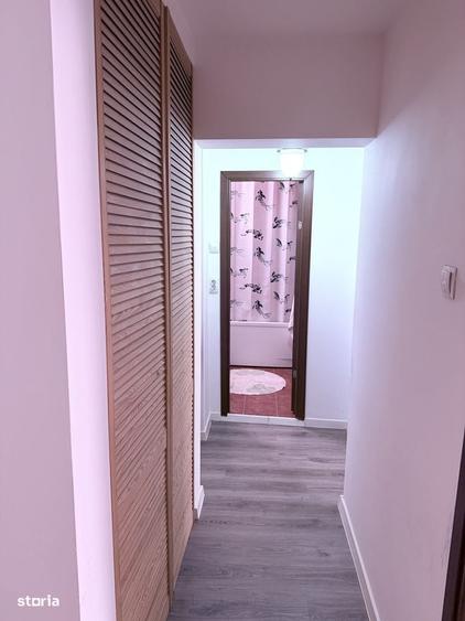Apartament cu 3 camere decomandat în Drumul Taberei