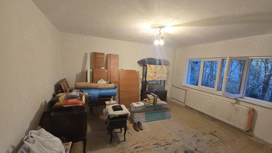 Apartament cu 2 camere decomandat în Sebastian