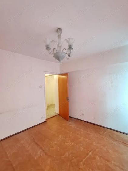 Apartament cu 3 camere decomandat în Pantelimon