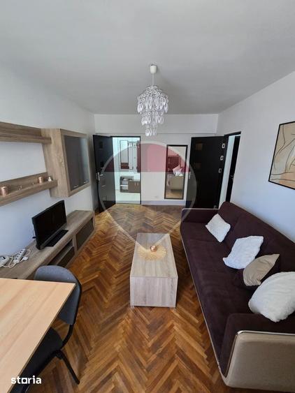 Apartament cu 3 camere decomandat în Piața Unirii