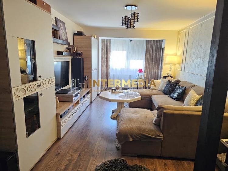 Apartament 3 camere CETATE Bulevard Etaj3 Renovat Total Mobilat Beci Parcare - 14