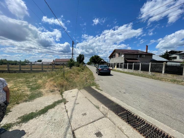 Teren Construcții intravilan de 5700 mp, în Satu Nou (Lipănești)