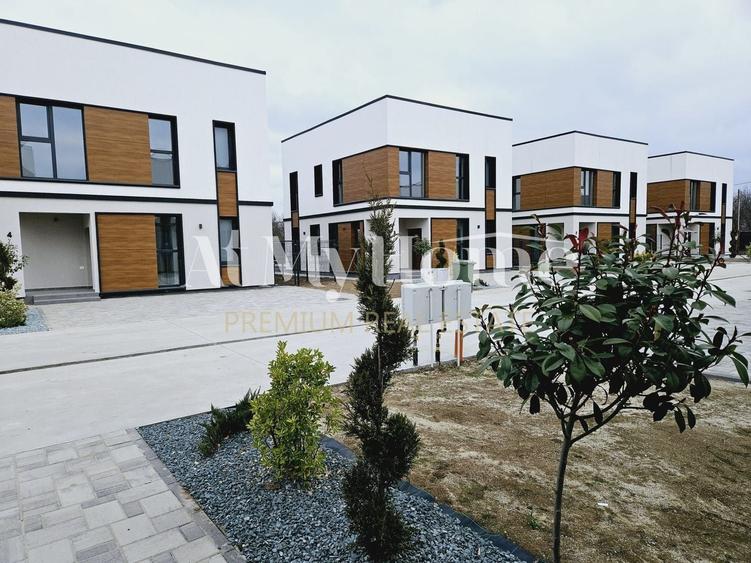 Casă individuală cu 5 camere cu Piscina în Tunari