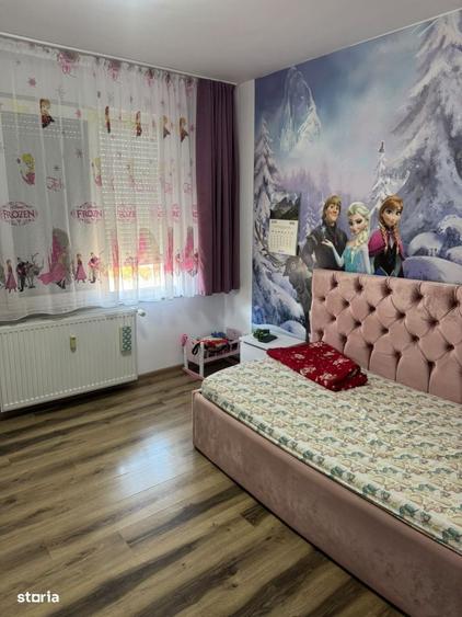 Apartament cu 3 camere decomandat în Iosia
