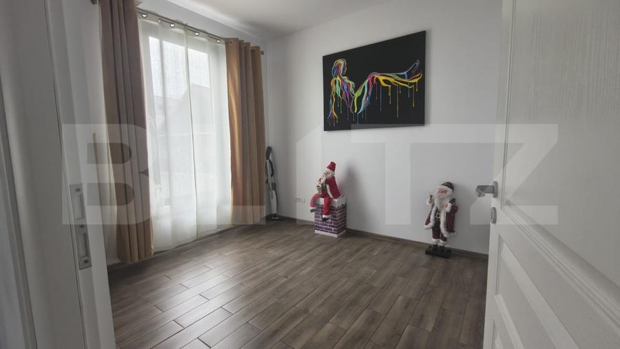 Casă individuală cu 6 camere cu Teren 295 Mp în Păcurari