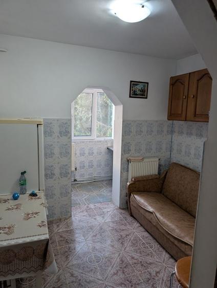 Apartament cu 2 camere decomandat în Florești