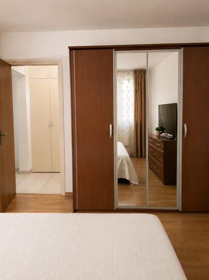 Apartament cu 2 camere decomandat în Drumul Taberei