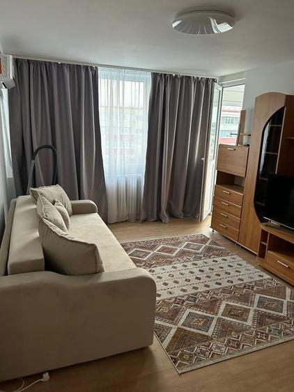 Apartament cu 2 camere semidecomandat în Berceni