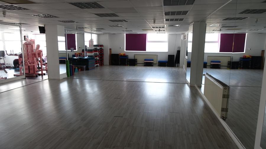 Spațiu comercial, de 3,000 mp, în Lujerului