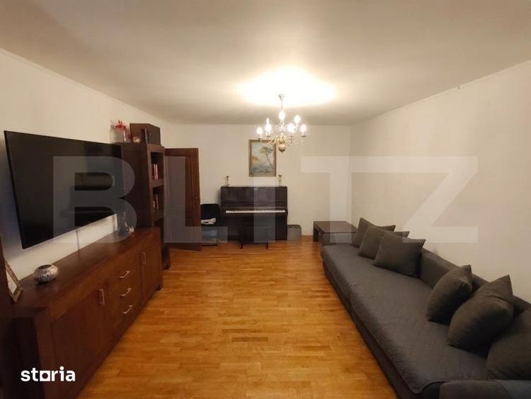 Apartament cu 3 camere în Aleea Trandafirilor