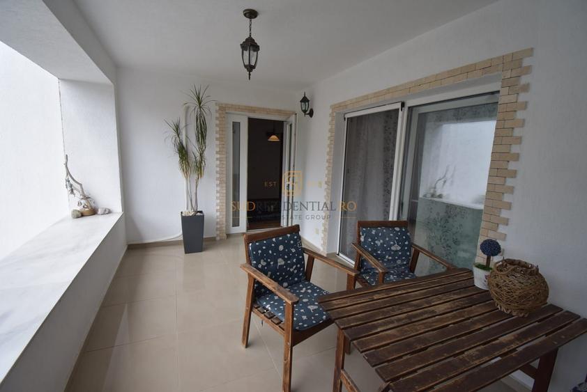 Duplex cu 4 camere cu Canalizare în 1 Decembrie