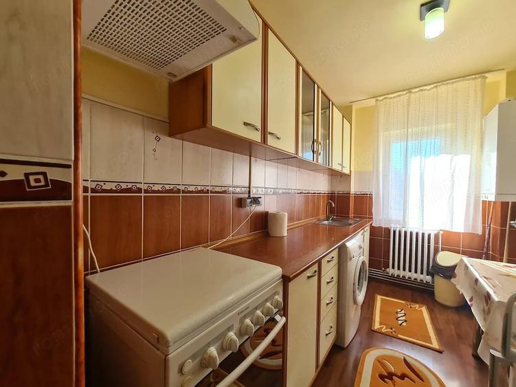 Apartament cu 2 camere decomandat în Piața Centrală