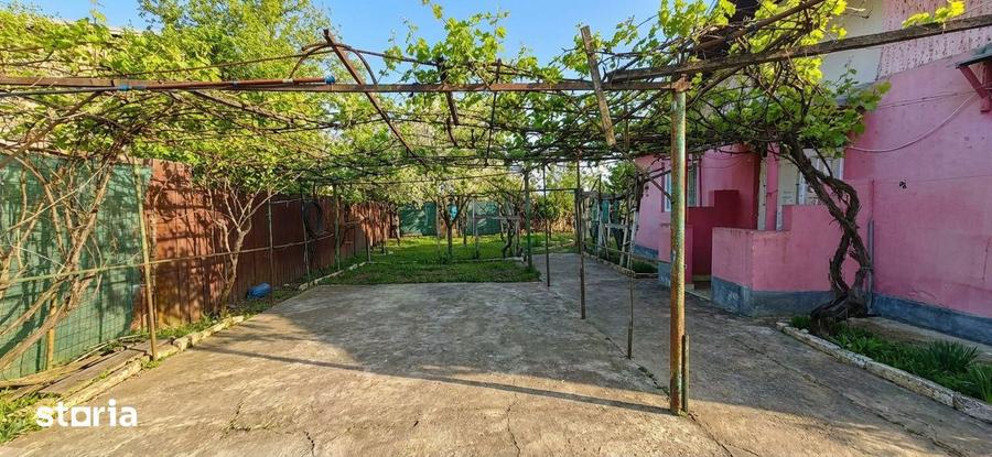 OPORTUNITATE RARA: Casa cu 500 mp Teren in Glina - 1