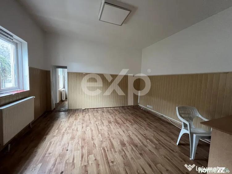 Casă cu 6 camere cu Teren 306 Mp în Central