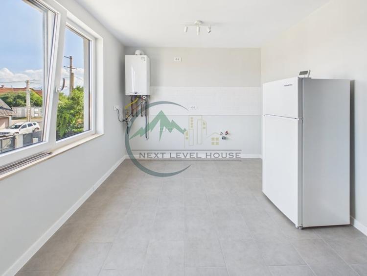 Apartament cu 3 camere decomandat în Sânpetru