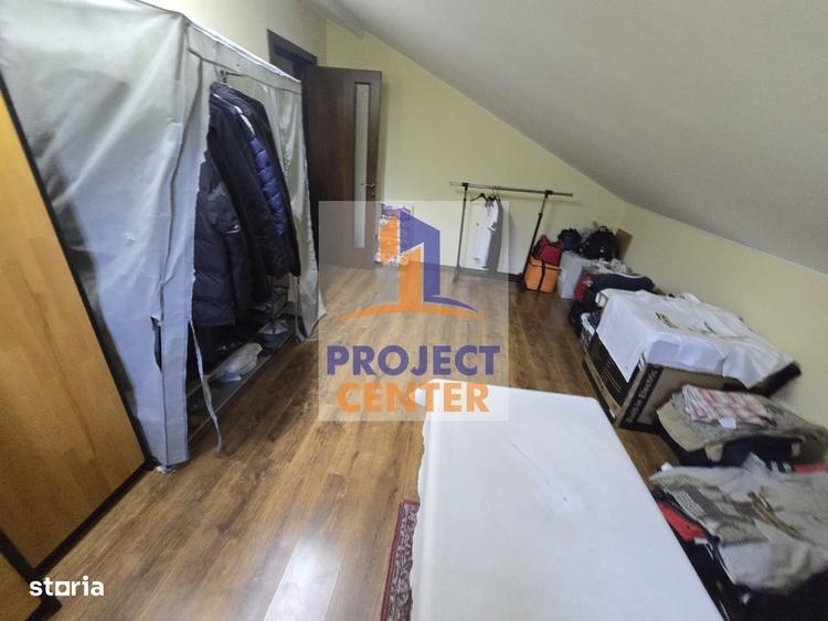 Casă cu 4 camere în Păduroiu din Vale