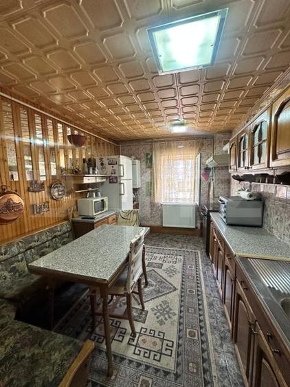 Apartament cu 4 camere decomandat, mobilat în Nord-Est