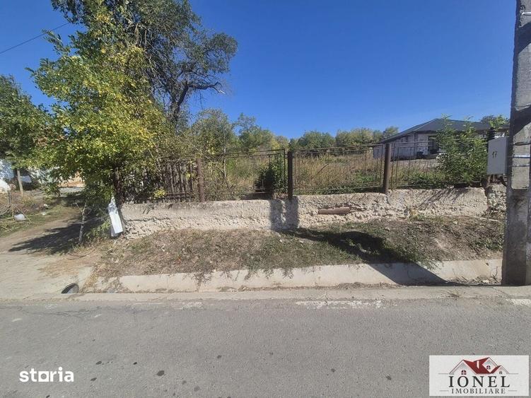 Teren de 1000 mp, în Berghin
