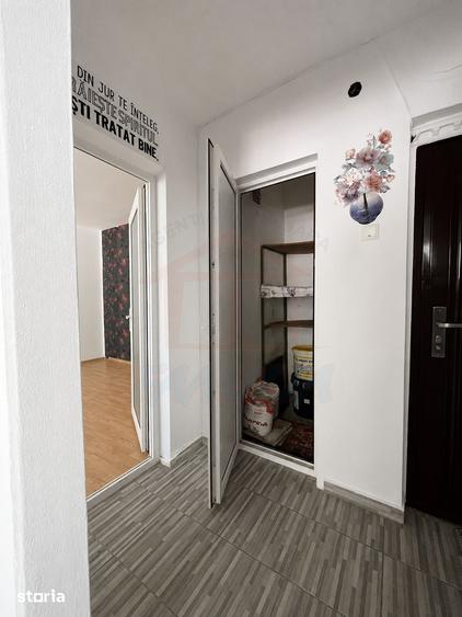 Apartament cu 2 camere în Țiglina 1