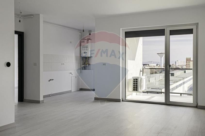 Apartament cu 3 camere decomandat în UTA
