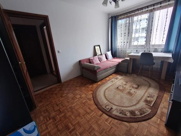 Apartament cu 2 camere semidecomandat în Dosu Bricii