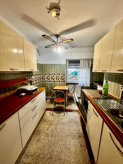 Apartament 3 camere,prima linie la mare - 3