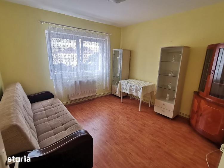 Apartament cu 2 camere decomandat în Ștrand
