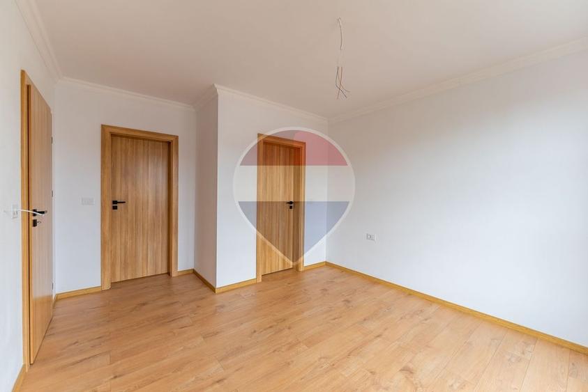 Casă nouă 4 camere, P+1, zona centrală - 10