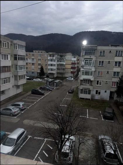 Garsonieră decomandată în Precista